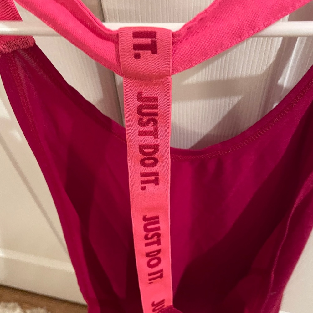 Nike Tank Top - Picture 3 of 4